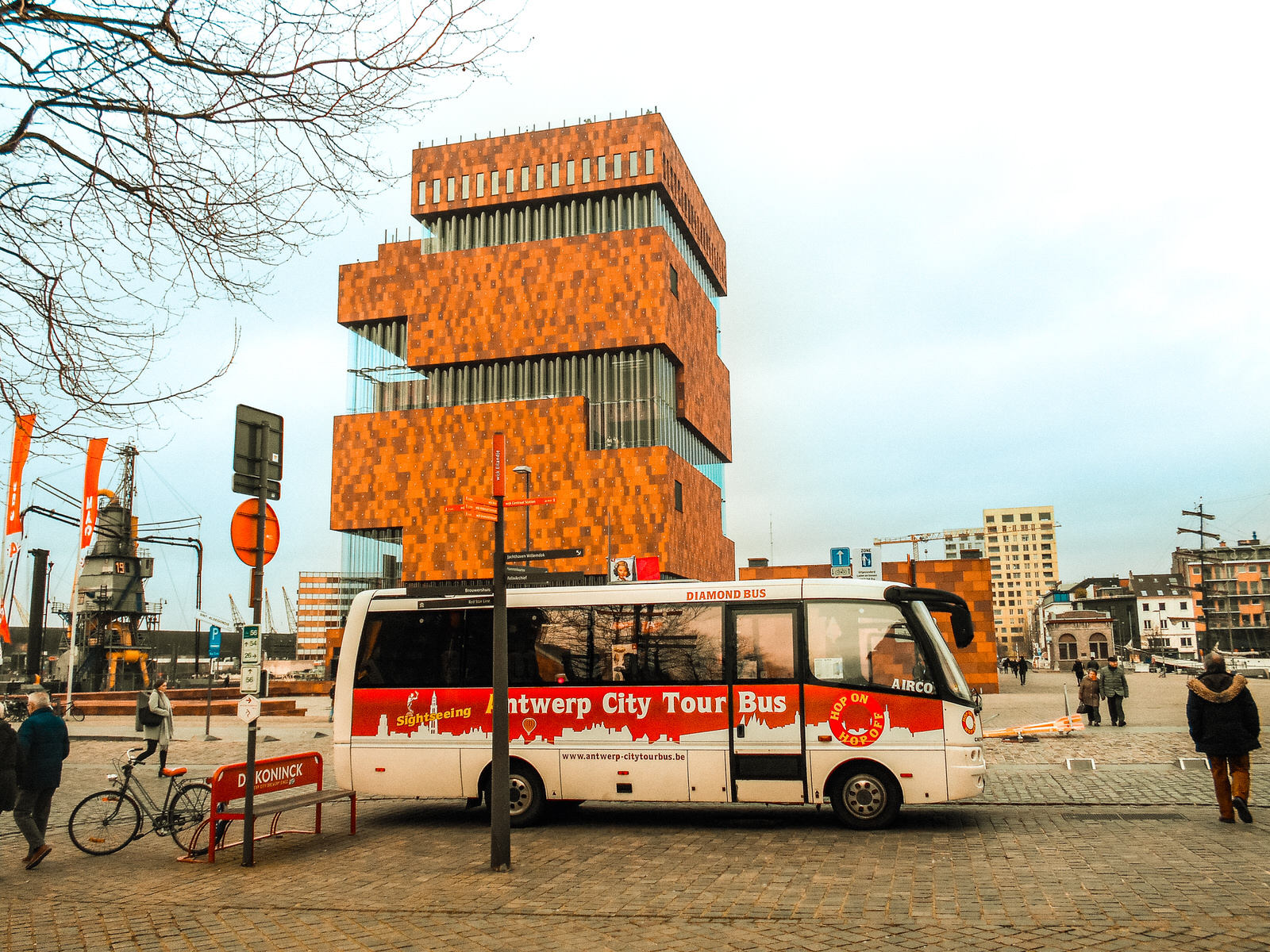 City tour bus: Hop on hop off