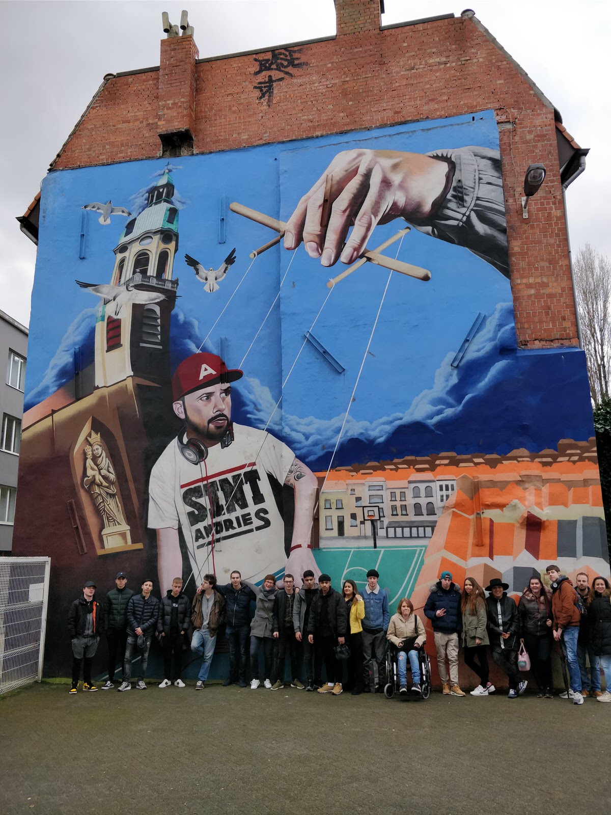 Street art tour: Antwerp city center (NL)